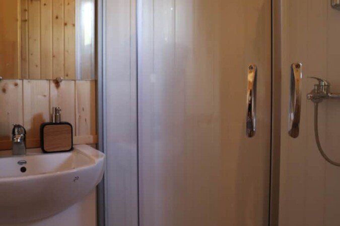 Roulotte 1 chambre, avec jardin