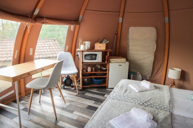 Hébergement insolite 1 chambre, avec jardin