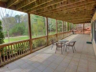 House 4 bedrooms, with pool