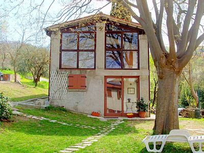 Casa 1 camera, con giardino