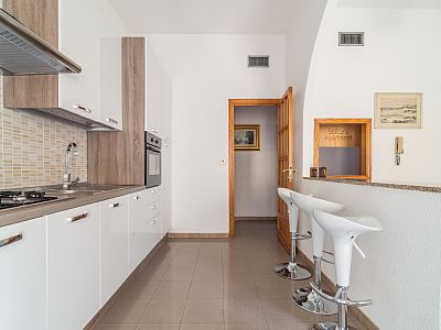 Apartment 4 bedrooms, with garden