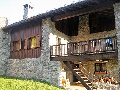 Casa 3 camere, con giardino