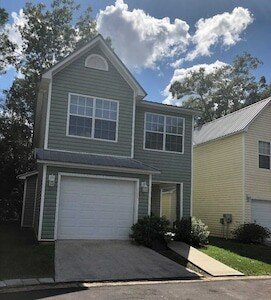 House 3 bedrooms, with garden