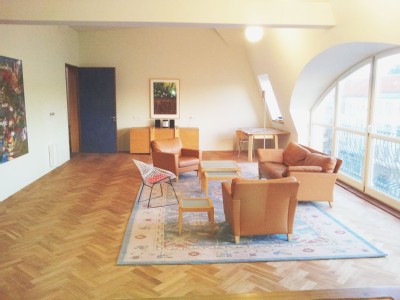 @todoptApartment 3 bedrooms, @todoptwith jacuzzi