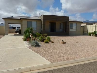 House 4 bedrooms, with garden