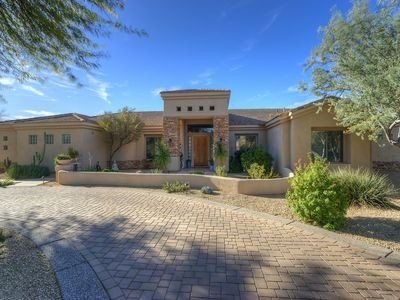 House 5 bedrooms, with jacuzzi