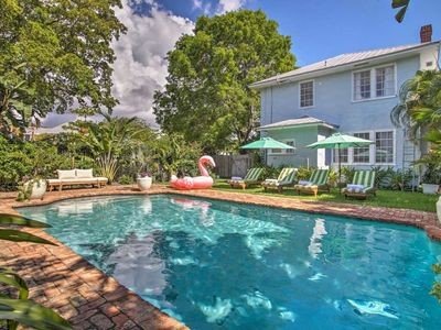 Bed and breakfast 1 bedroom, with pool