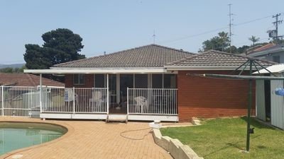 House 5 bedrooms, with pool