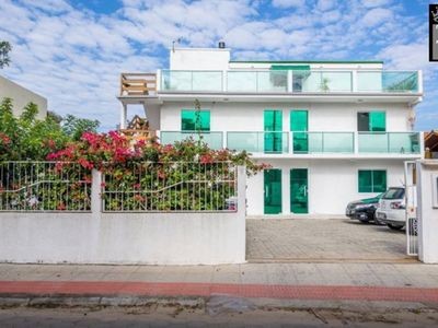 Apartamento 2 quartos, com jardim