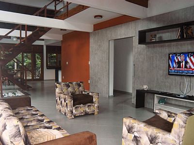 Casa 4 quartos, com jardim