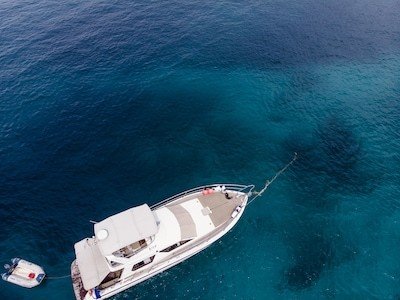 Boat 2 bedrooms, with air conditioning