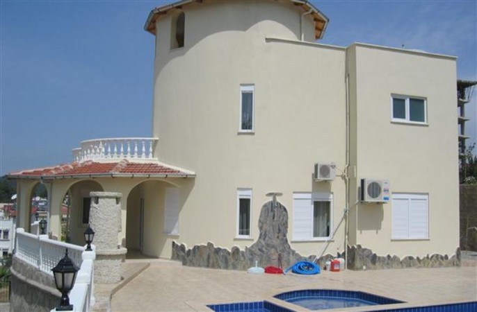 Villa 4 Schlafzimmer, mit Pool