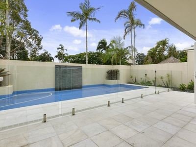 House 3 bedrooms, with pool