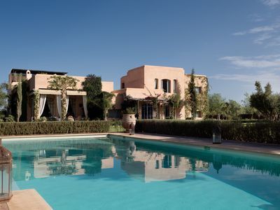 Villa de luxe design, 6 chambres, avec piscine