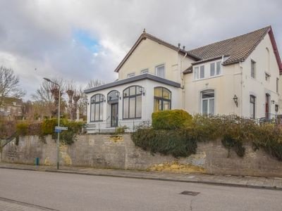 Wohnung 4 Schlafzimmer, mit WLAN