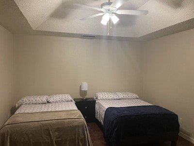 House 6 bedrooms, with garden