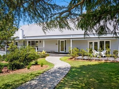 House 3 bedrooms, with pool