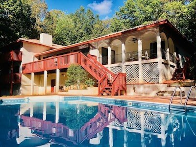 House 5 bedrooms, with jacuzzi