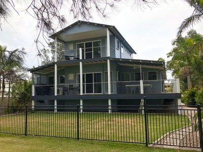 House 5 bedrooms, with pool