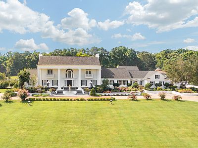 House 14 bedrooms, with jacuzzi