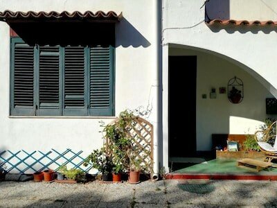 Bed and breakfast 3 camere, con giardino