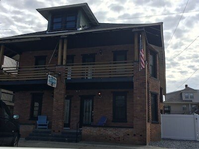 House 8 bedrooms, with jacuzzi