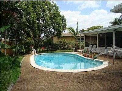 Villa 5 habitaciones, con piscina