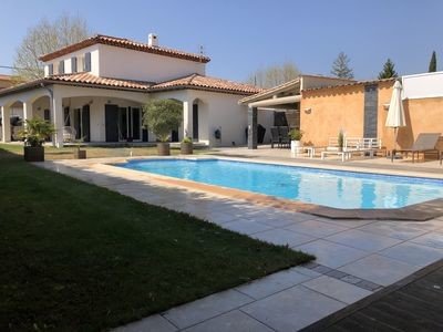 Villa moderne 2 chambres, avec piscine