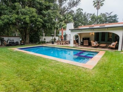 House 4 bedrooms, with jacuzzi