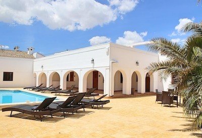 Casa 13 habitaciones, con piscina