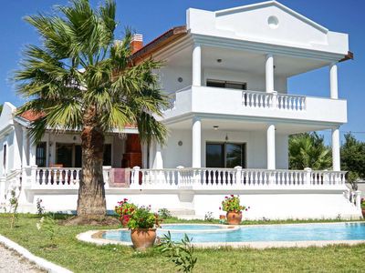 Villa 7 Schlafzimmer, mit Pool