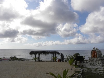 House 6 bedrooms, with pool