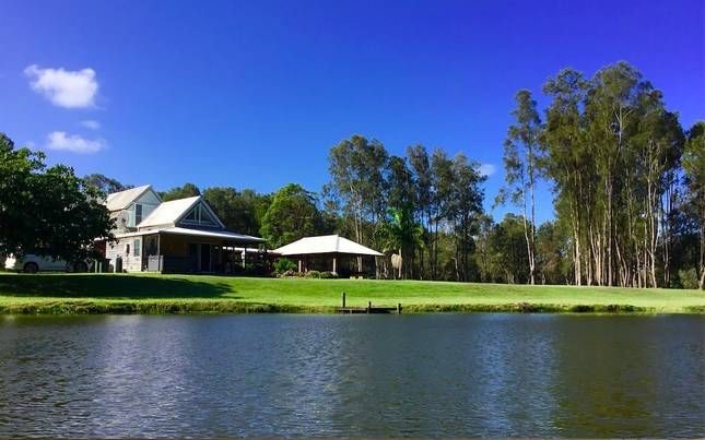House 8 bedrooms, with jacuzzi