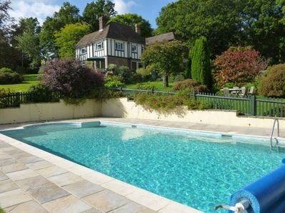 House 4 bedrooms, with pool