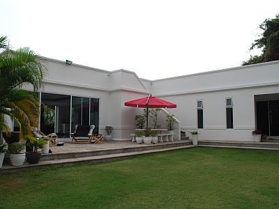 Villa 3 Schlafzimmer, mit Pool