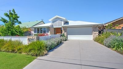 House 4 bedrooms, with garden