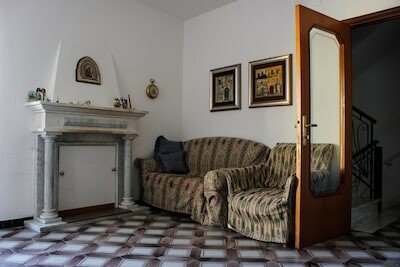 Casa 4 camere, con parcheggio