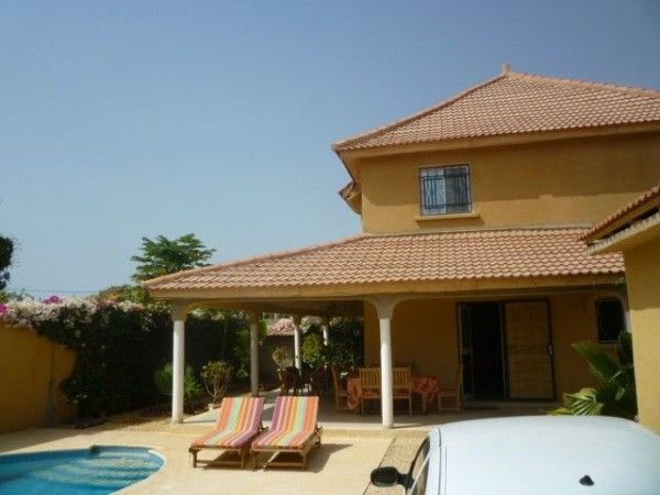 Villa 3 camere, con piscina