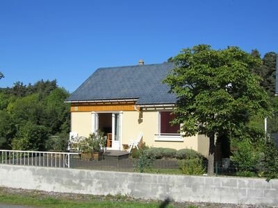 Maison troglodyte 2 chambres, avec jardin
