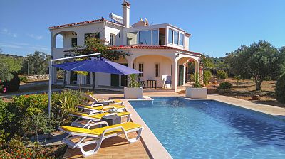 Casa 3 quartos, com piscina