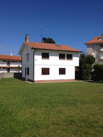 Apartamento 4 habitaciones, con jardín