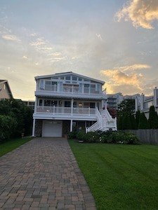 House 4 bedrooms, with jacuzzi