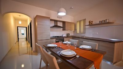 Wohnung 2 Schlafzimmer, mit Klimaanlage