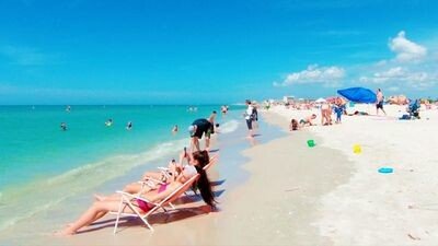 Bed and breakfast 3 bedrooms, with pool