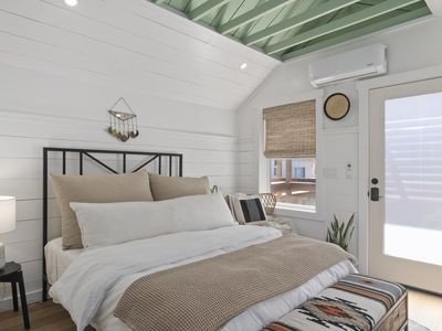 House 2 guests, with garden