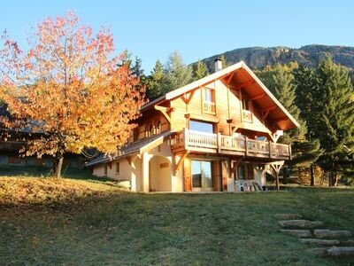 Chalet tout confort, 7 chambres, avec salle de sport