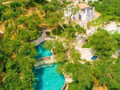 Villa 6 Schlafzimmer, mit Pool