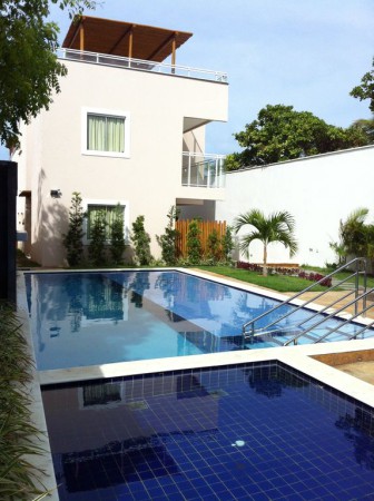 Chalé 3 quartos, com piscina