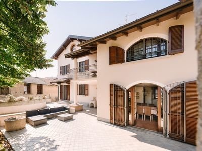 Villa 6 camere, con piscina