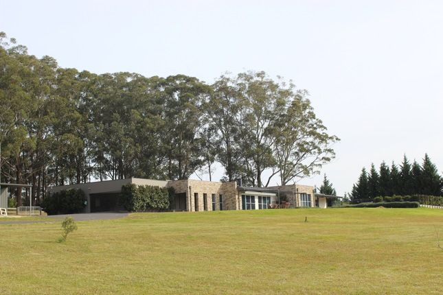 House 5 bedrooms, with pool